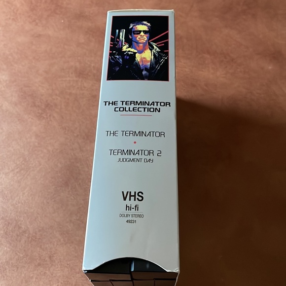 The Terminator Collection VHS 1995, 2-Tape Set - Arnold Schwarzenegger - Picture 3 of 4